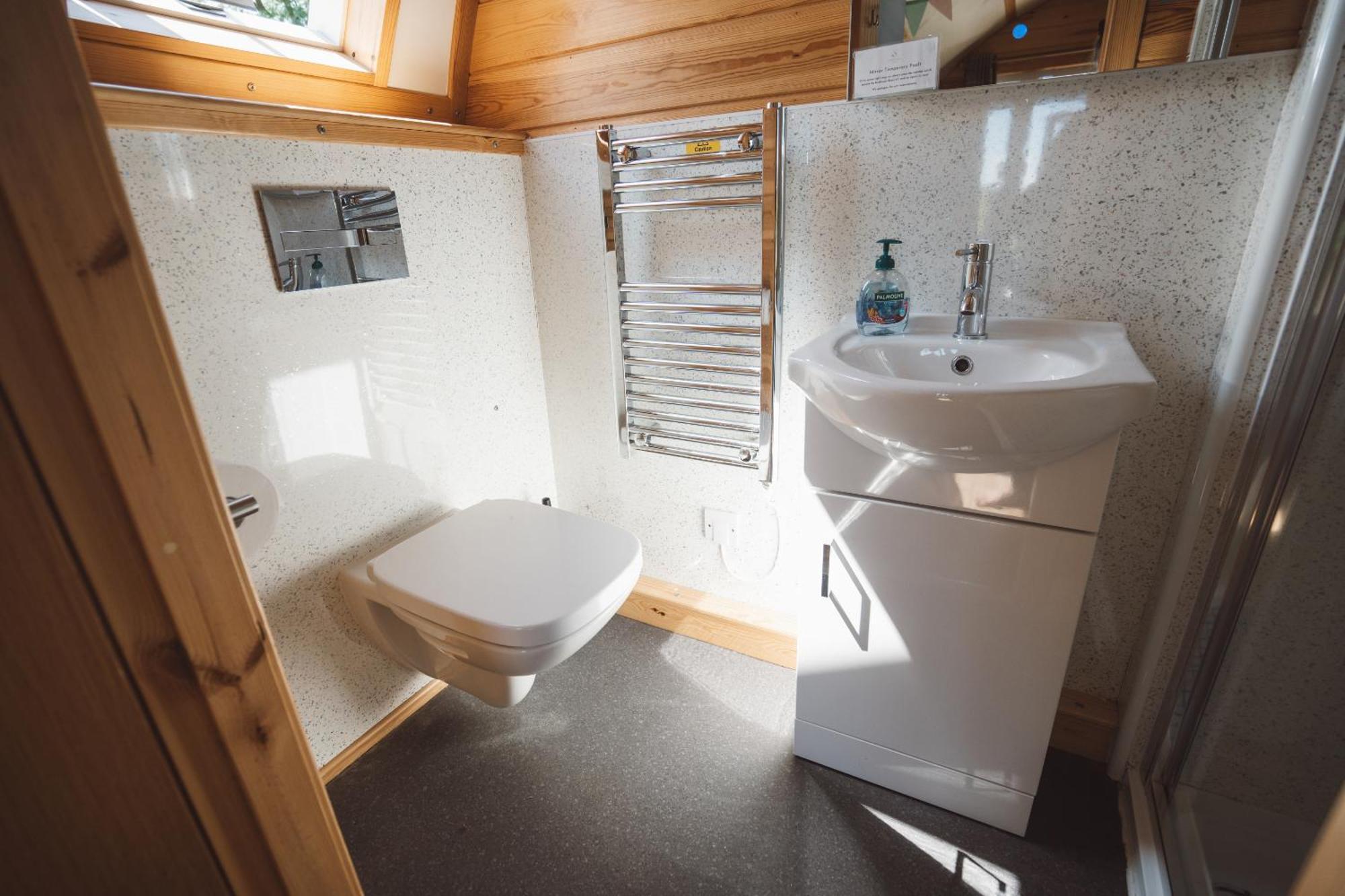 Sedgewell Barn By Wigwam Holidays Northallerton Room photo
