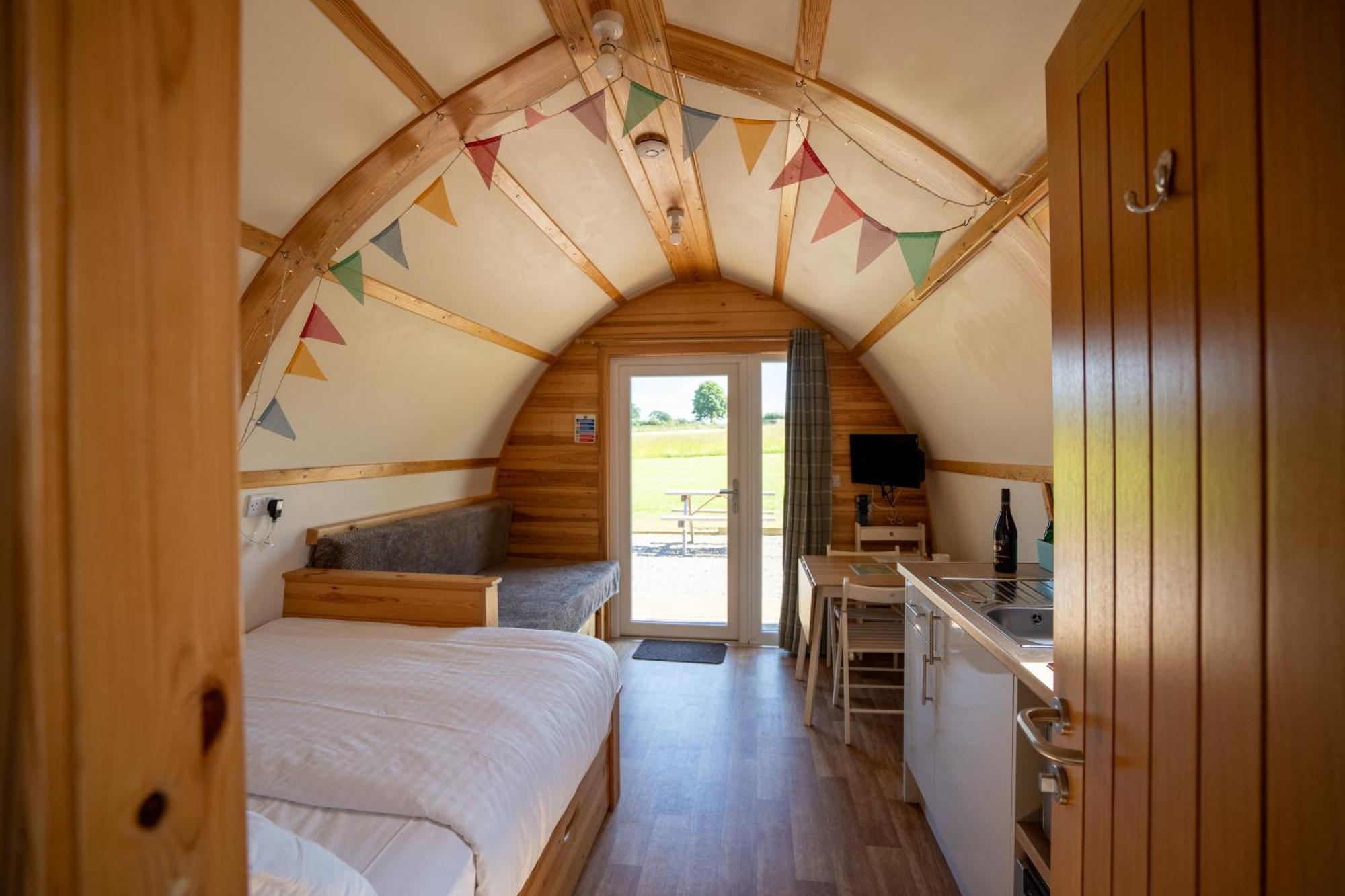 Sedgewell Barn By Wigwam Holidays Northallerton Room photo