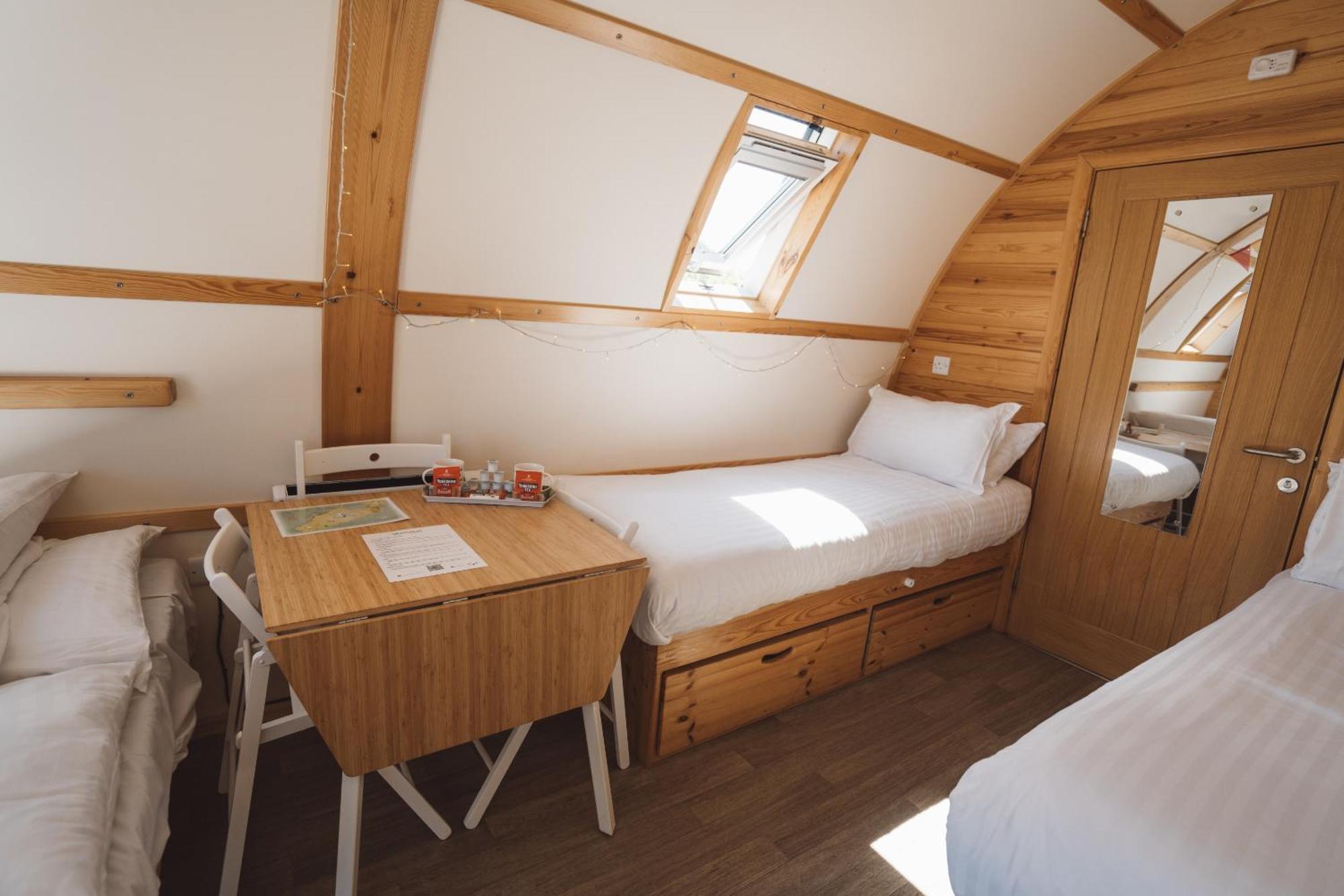 Sedgewell Barn By Wigwam Holidays Northallerton Room photo
