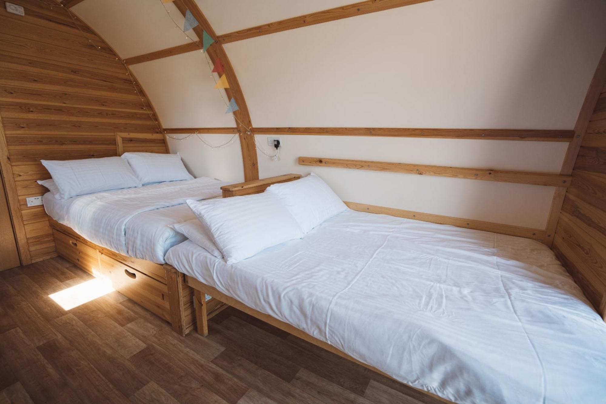 Sedgewell Barn By Wigwam Holidays Northallerton Room photo