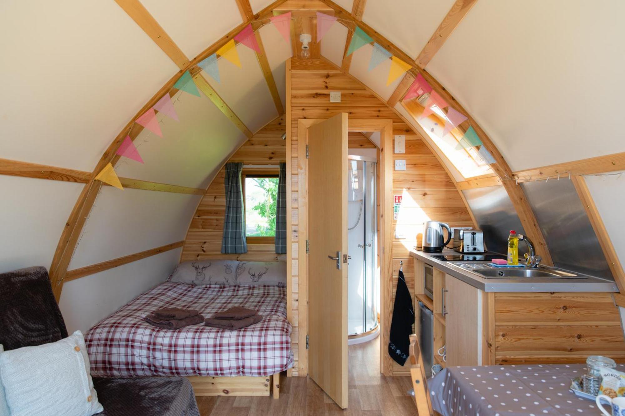 Sedgewell Barn By Wigwam Holidays Northallerton Room photo